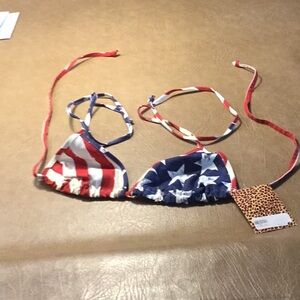 Picasso style bean. Sizes M.  The RED, BLUE, WHITE